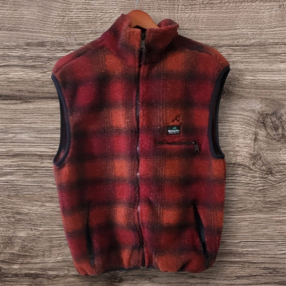 Vtg Wyoming wear women's plaid vest size Medium made in USA.